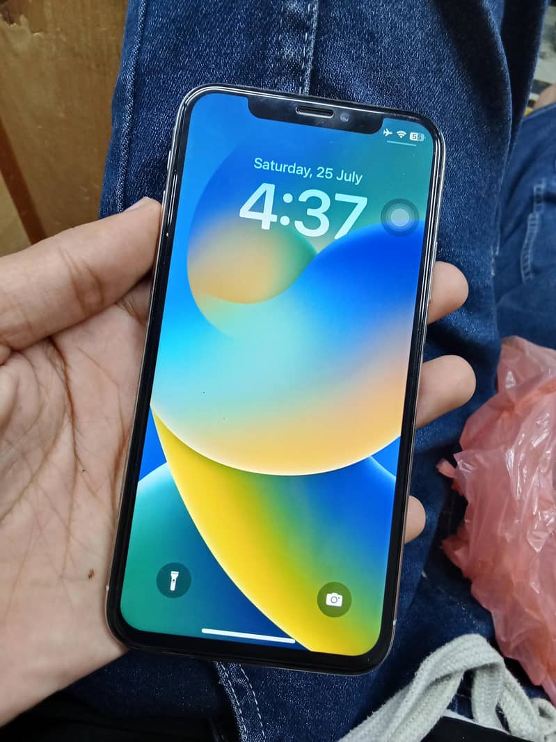 Apple iPhone X 3
