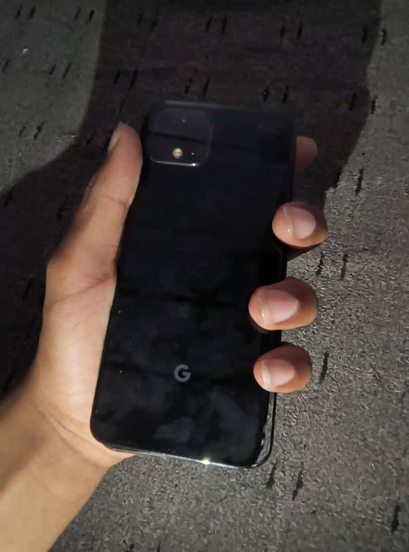 Google Pixel 4 3