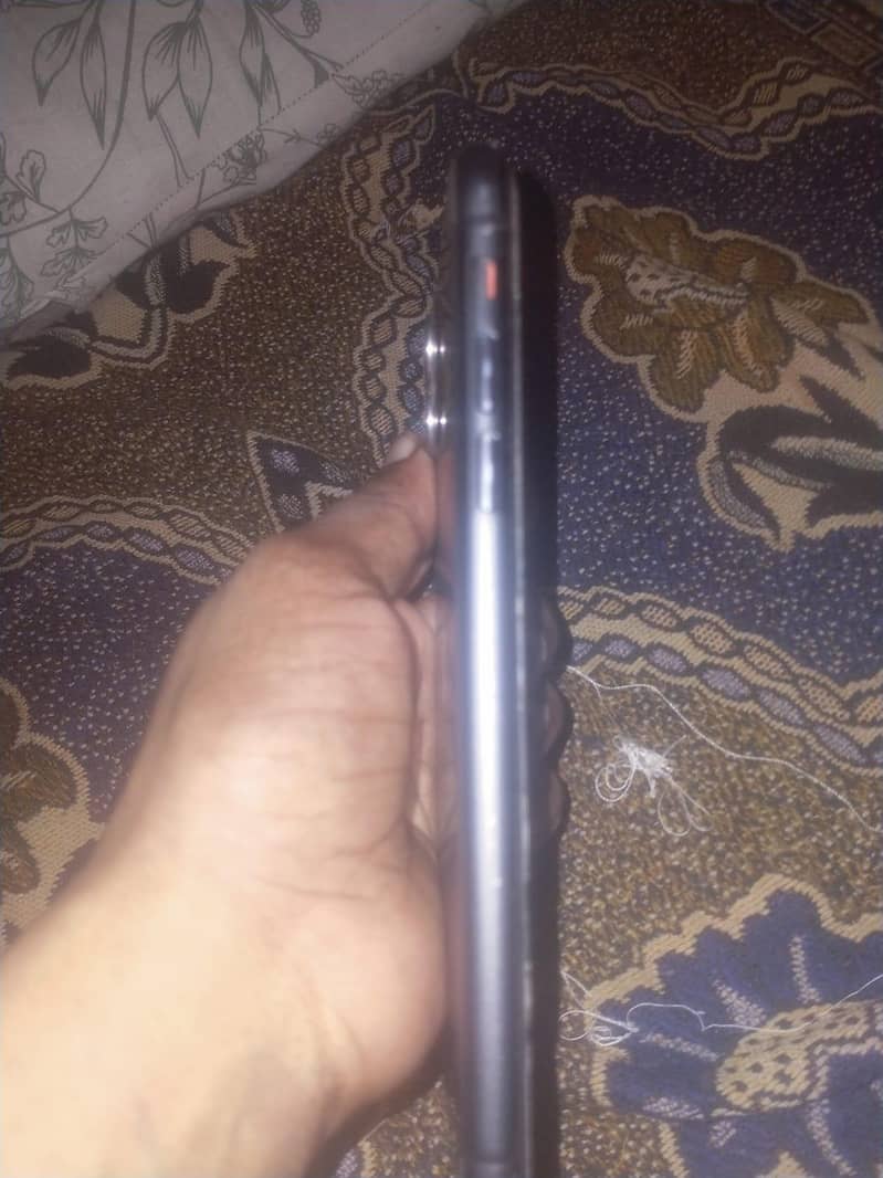 Apple iPhone 11 2