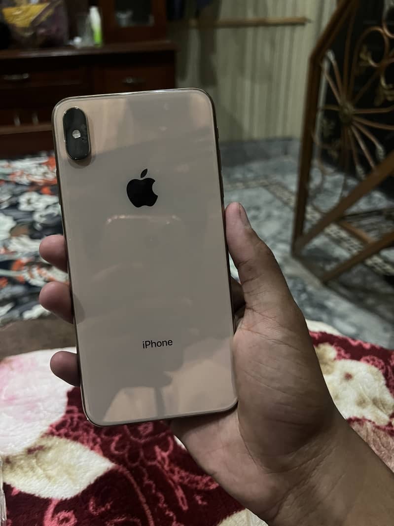 iPhone XS Max 0