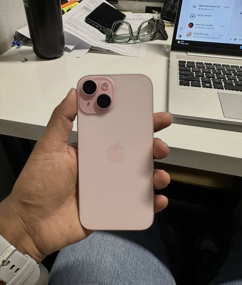 Apple iPhone 15 2