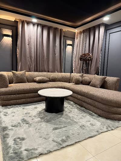 Model 2 Bedroom Apartment In Gold Crust Mall For Sale