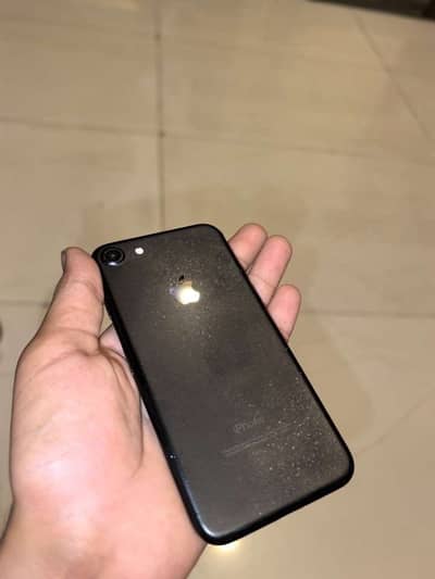 Apple iPhone 7