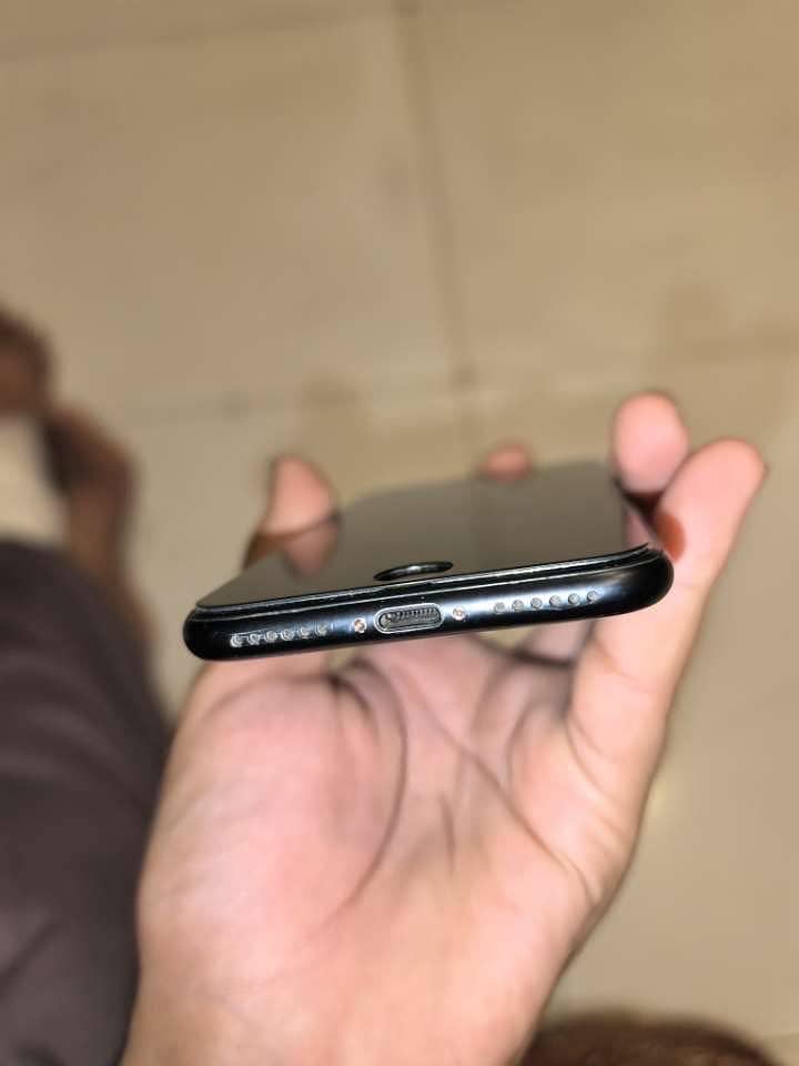 Apple iPhone 7 5
