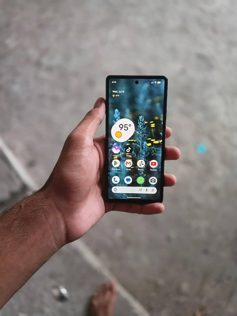 Google Pixel 6a 1