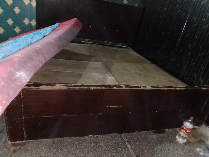 used bed set 0