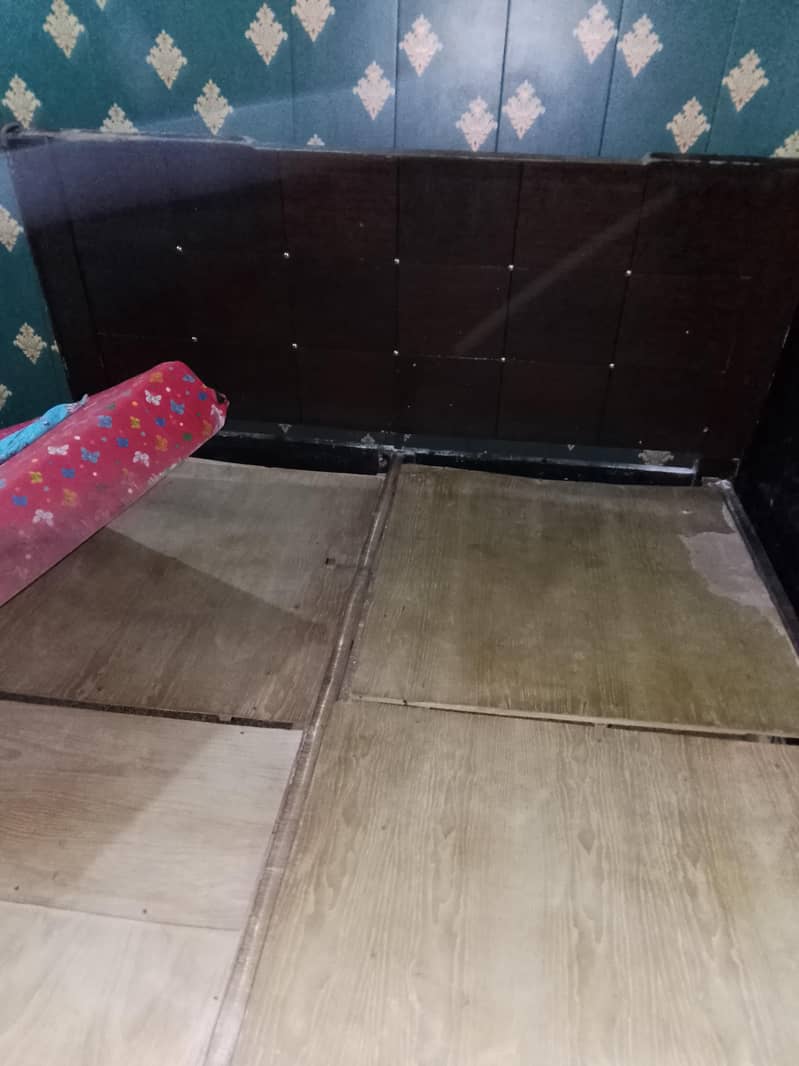 used bed set 3