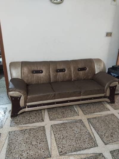 Sofa for sale 3 seater and 1 seater