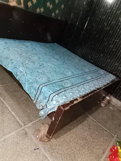 bed 4r sale