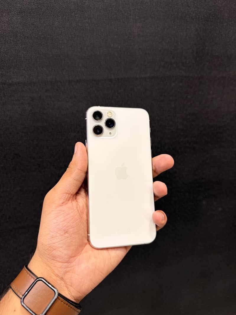 iPhone 11 Pro 0