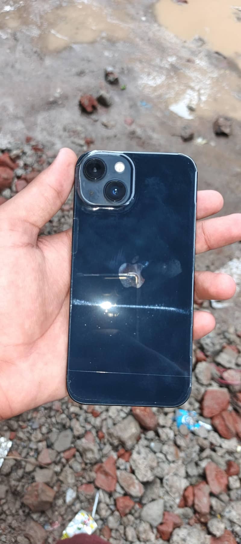 Apple iPhone 13 0
