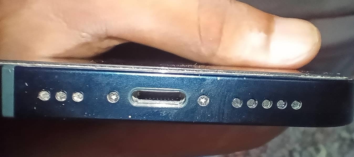 Apple iPhone 13 9
