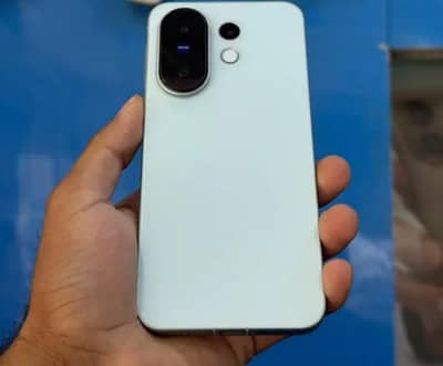 Vivo X200fe