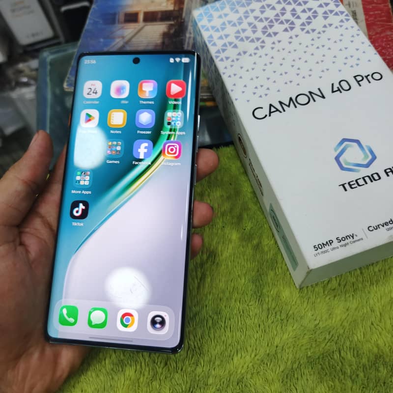 Tecno CAMON 40 Pro 0