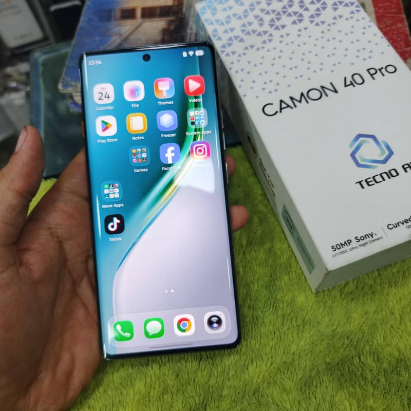 Tecno CAMON 40 Pro 1