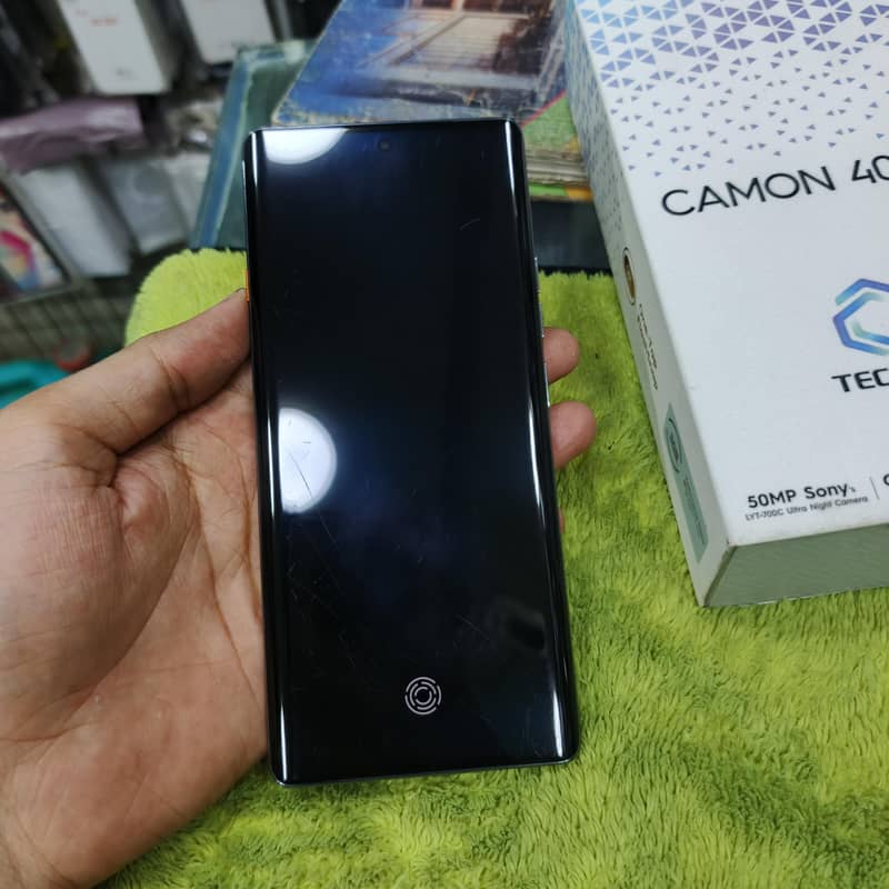 Tecno CAMON 40 Pro 2