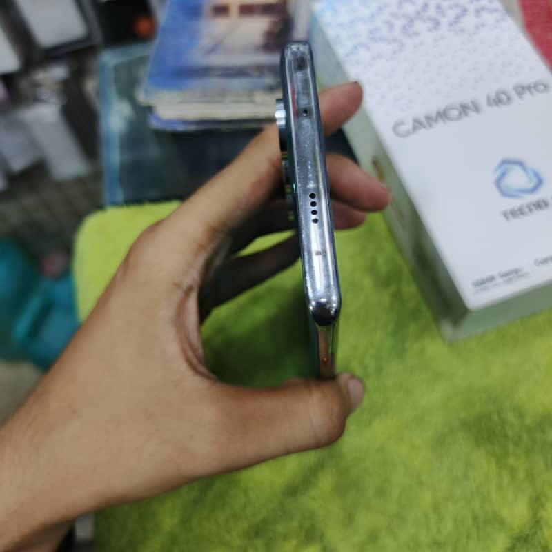 Tecno CAMON 40 Pro 6