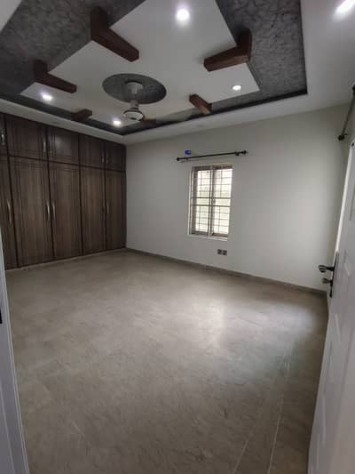 Kanal Ka upper portion available for rent