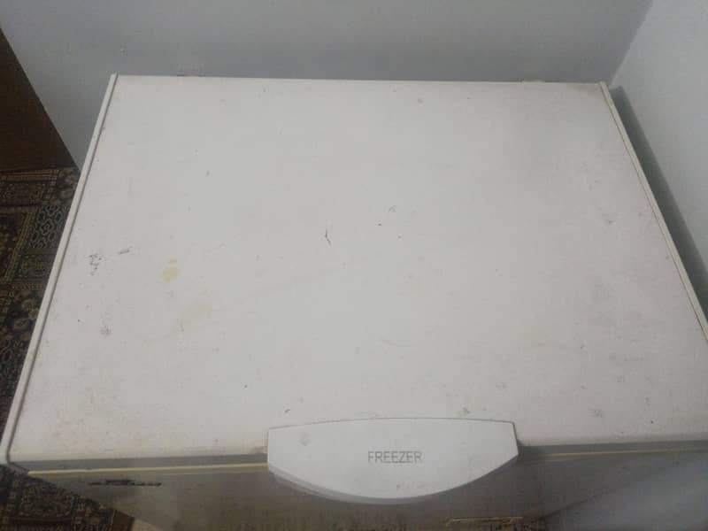 dawlance deep freezer 2