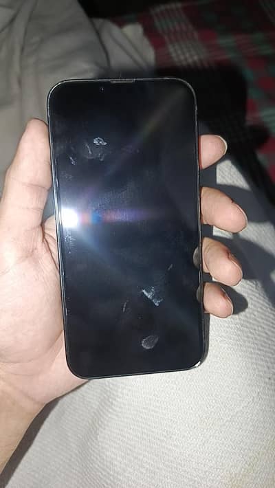 Apple iPhone 13