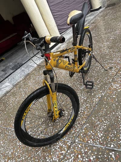Good condition 10/10 Gear yellow color