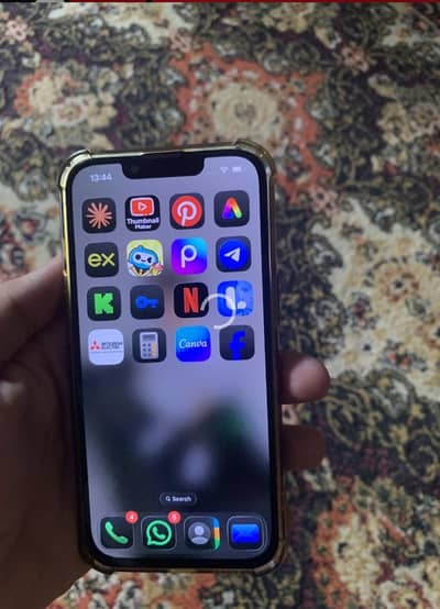 Apple iPhone 13