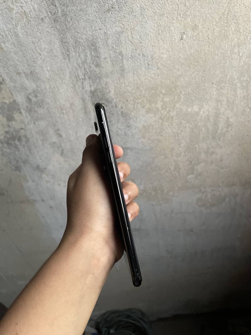 iphone 7 plus PTA 5