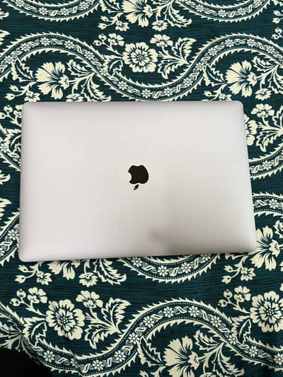 MacBook pro 2017