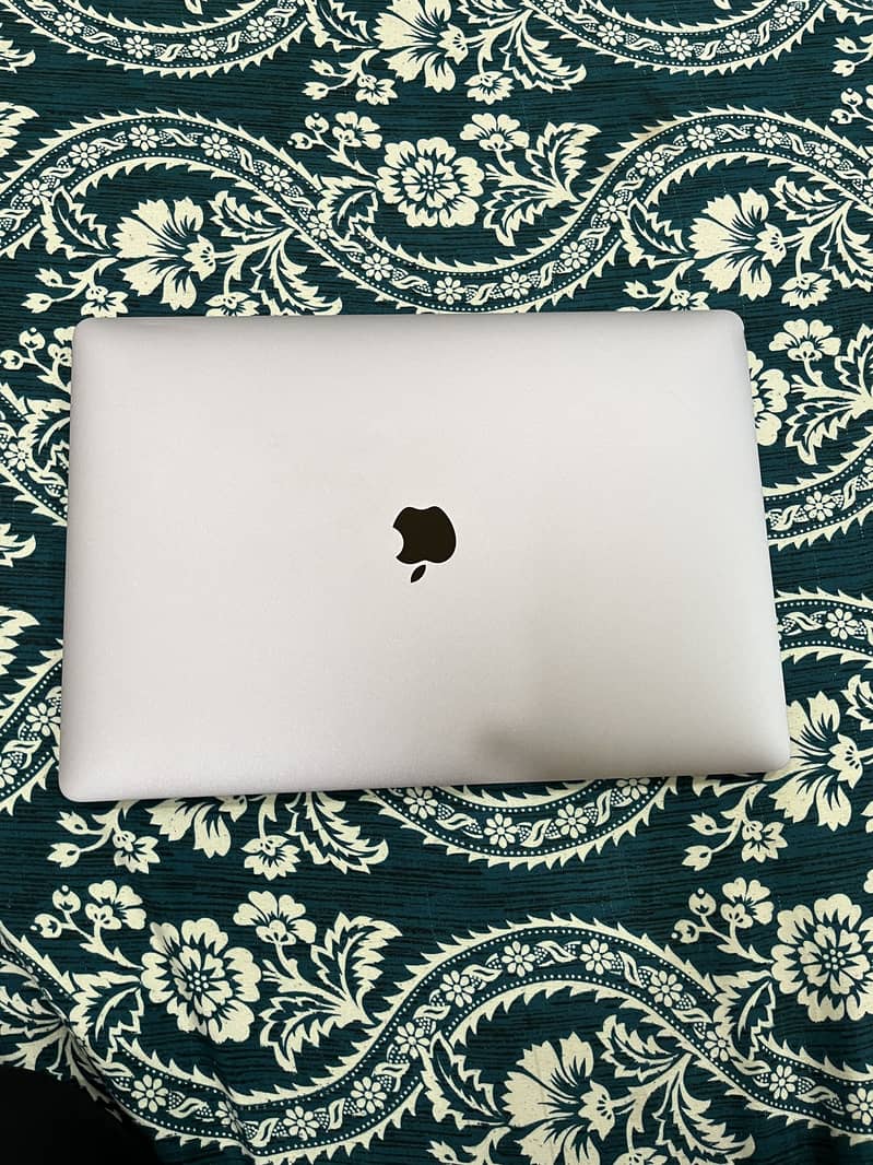 MacBook pro 2017 6