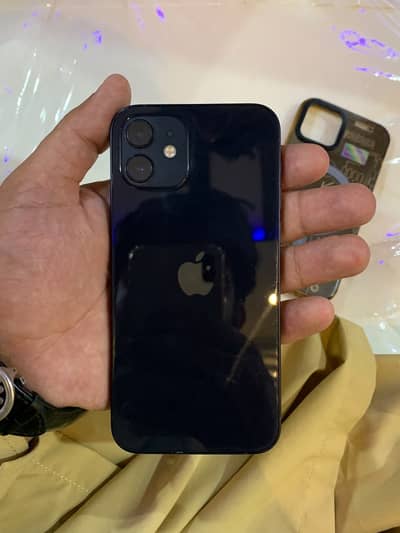Apple iPhone 12