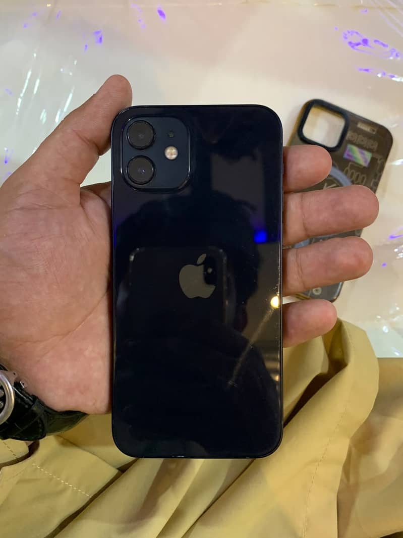 Apple iPhone 12 0
