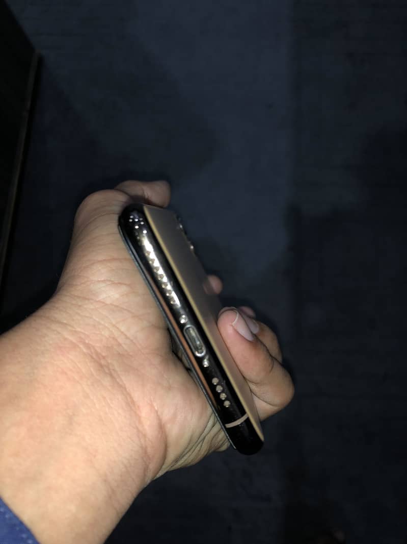 iPhone 11pro max 0