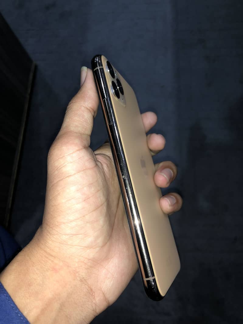 iPhone 11pro max 6