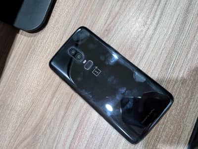 One Plus 6 for sale pta approved ph no: 03436501516