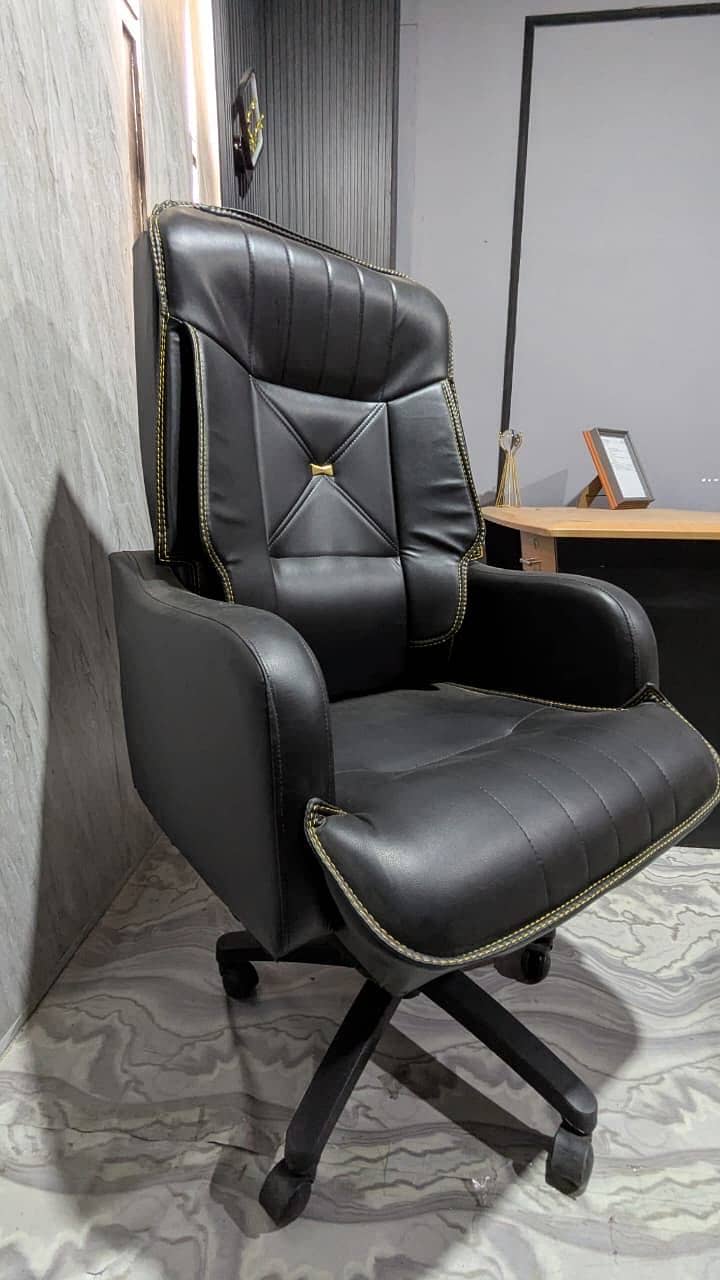 Executive Chairs 0