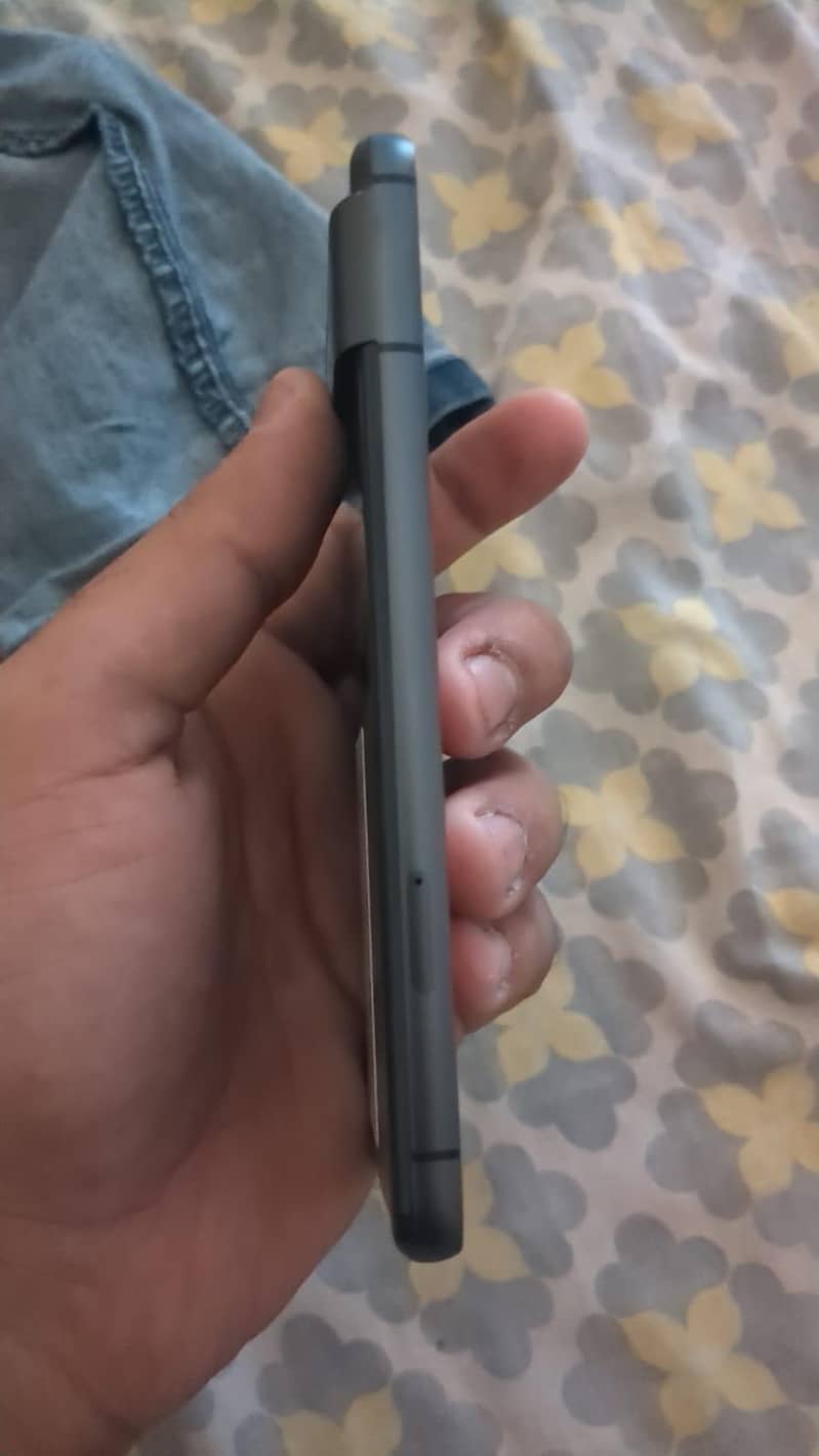 Google Pixel 8 1