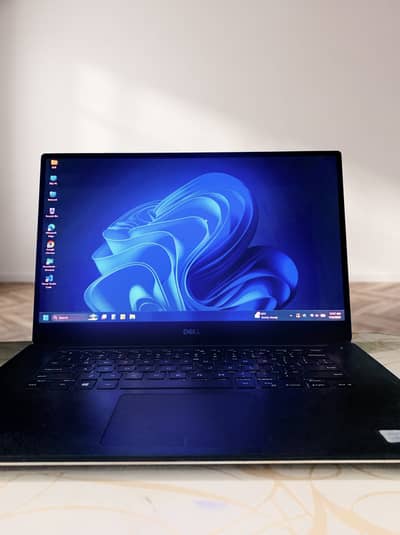 Dell Precision 5530 i7 8th Gen 16GB 512GB SSD Quadro P1000 4GB