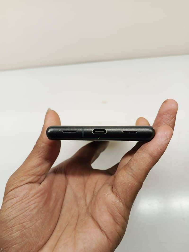 Google Pixel 6a 4