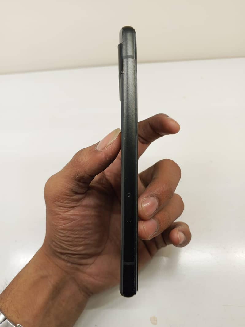Google Pixel 6a 5