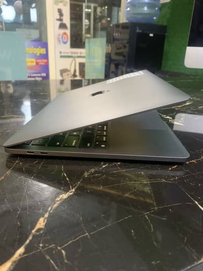 Macbook Pro 2020 M1 16/512 - Apple laptop