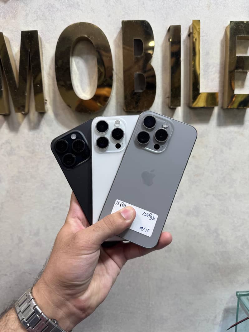Apple iPhone 15 Pro 0