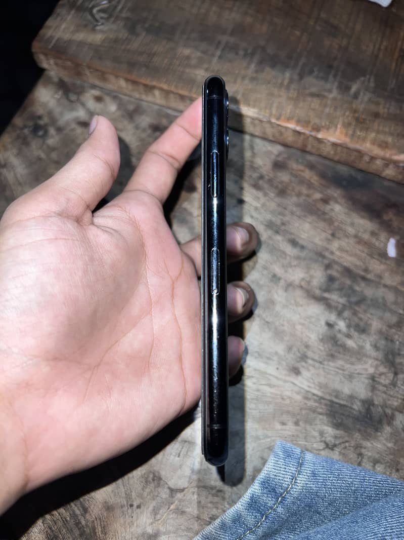 11 Pro 2