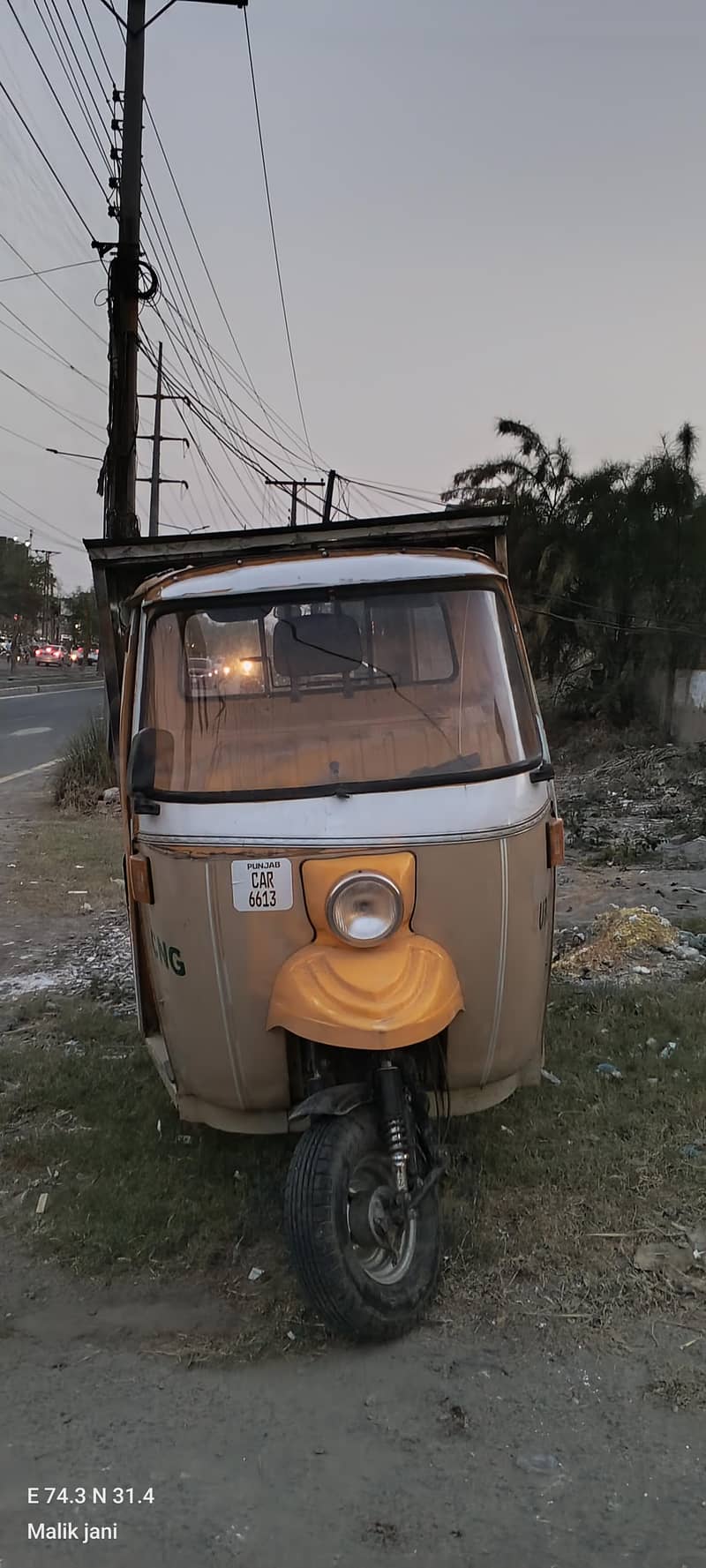 نیا رکشہ فوڑ کیبن شٹیل فل 2, سال سے پاس کھڑا ہے 3