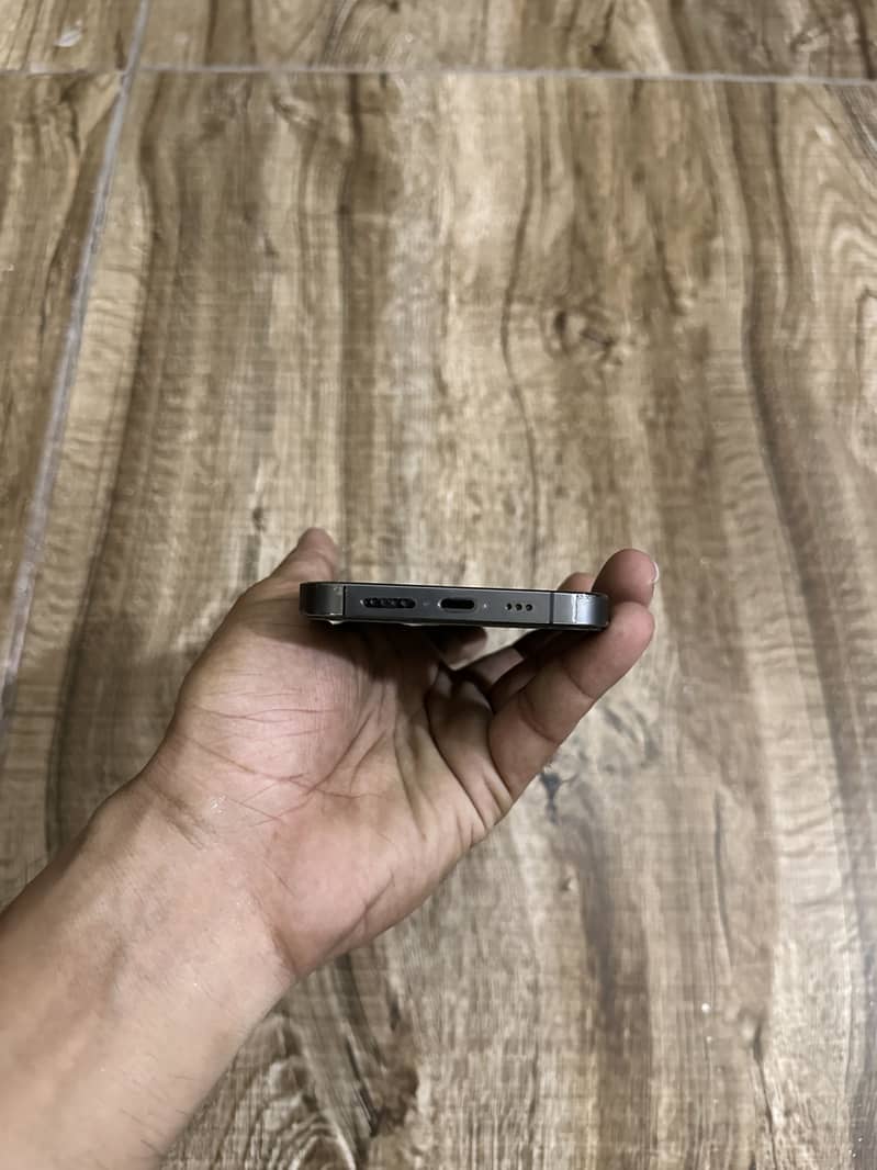 iPhone 13 Pro 1