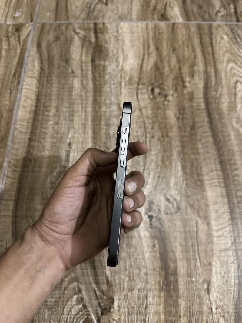 iPhone 13 Pro 2