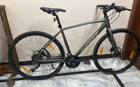 Giant Escape 1, Size Medium, Almost New