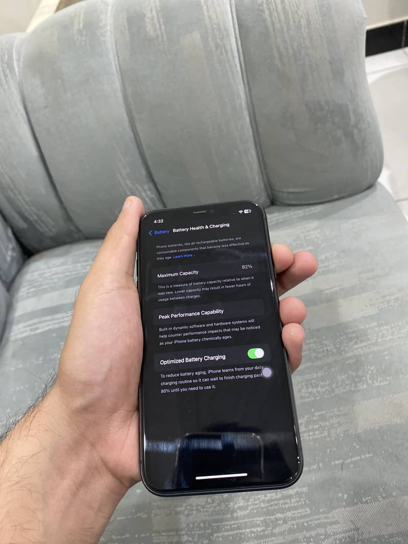 Apple iPhone 11 8