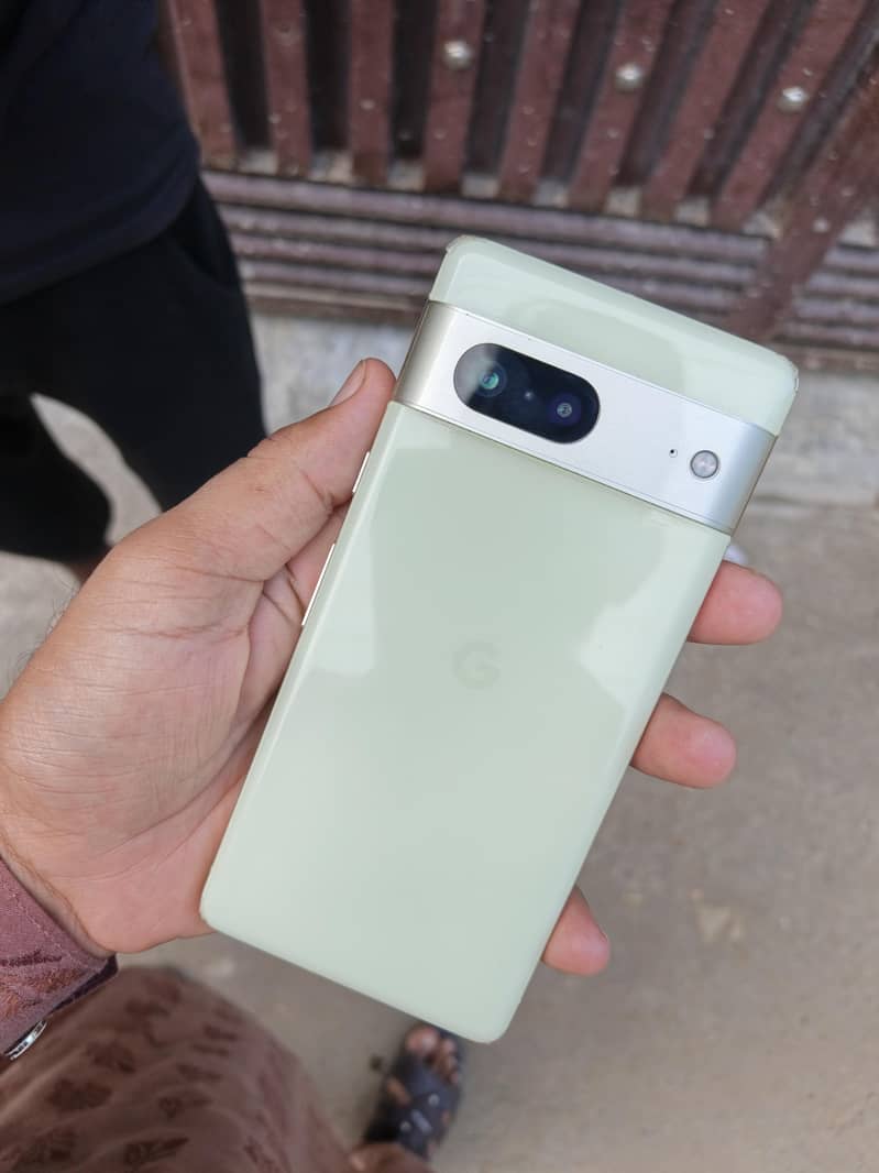 Google Pixel 7 6
