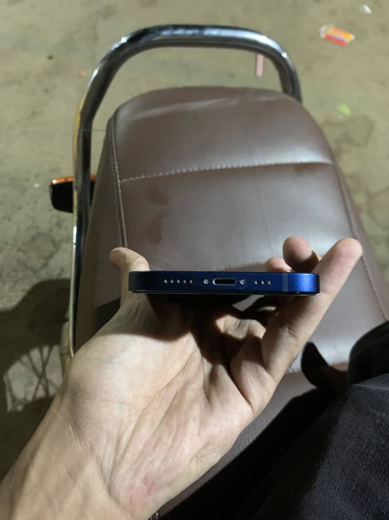 Iphone 12 5