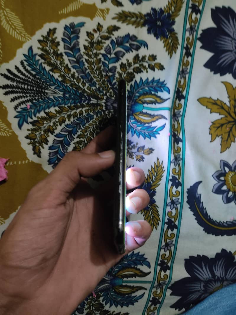 Apple iPhone X 5